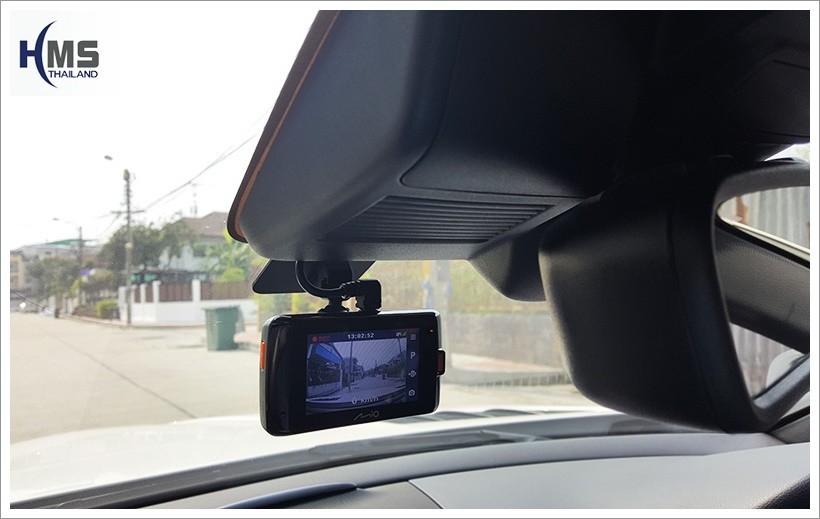 Mercedes Benz SLK200 R172 (DVR Mio Mivue 792)