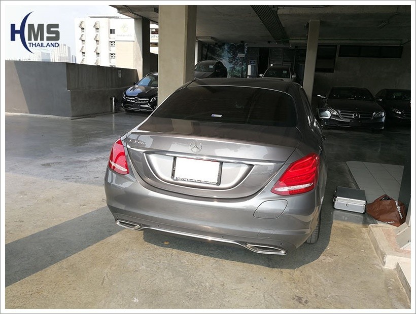 Mercedes Benz C350e W205 (DVR Thinkware X330)