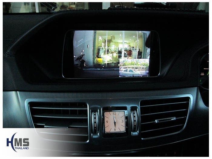 Mercedes Benz E300 W212 (DVR Lukas LK7950+Mirror Link)